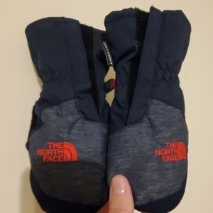The North Face 4T Mittens